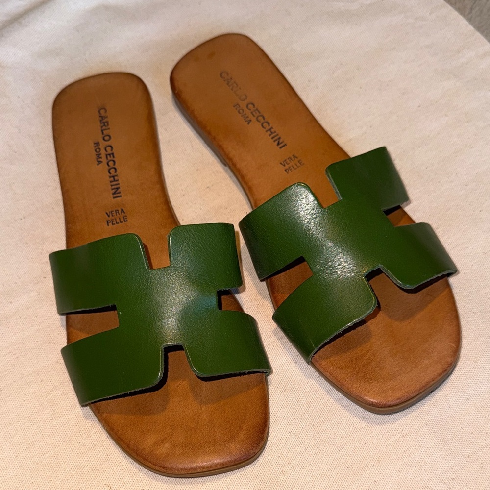 CARLO CECCHINI Green Leather “H” Sandal sz US 7 / IT 37